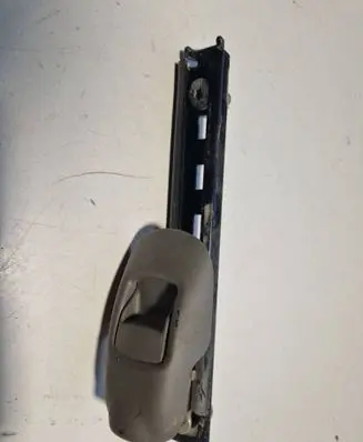 Opel Movano B Seat belt adjustment rail 878240009R 6172826