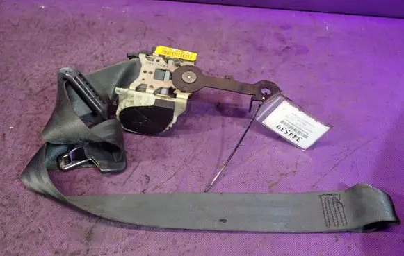 Renault Clio II Front seatbelt