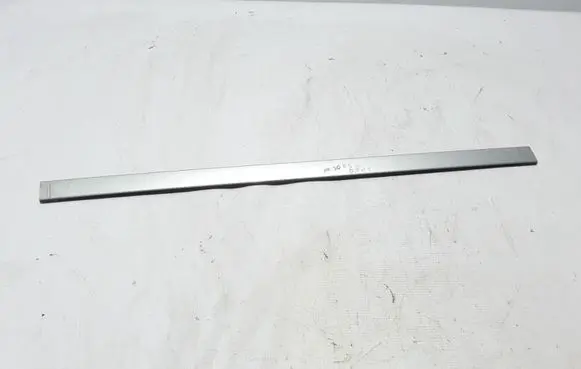 Volvo XC70 Roof trim bar molding cover 39992771
