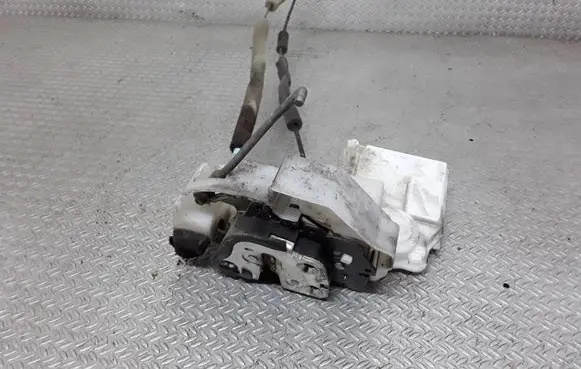 Mazda CX-7 Rear door lock