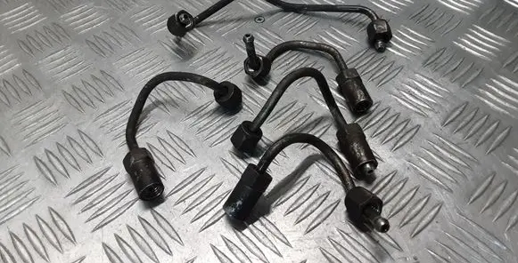 Opel Astra H Fuel injector supply line/pipe 