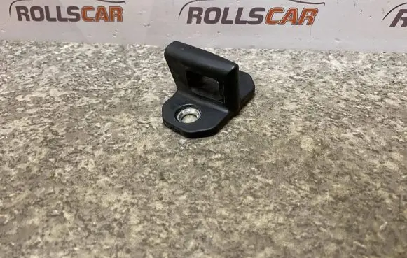 Mercedes-Benz E W211 Rear door lock loop/hook striker A2037200004