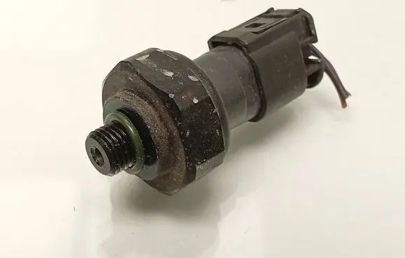 BMW 5 F10 F11 Air conditioning (A/C) pressure sensor 9141958