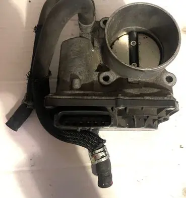Toyota RAV 4 (XA30) Throttle valve 2203037050 142001N19