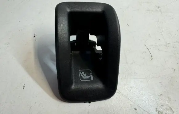Audi A6 S6 C8 4K ISOFIX cover 4K0887233A