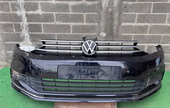 Volkswagen Touran III Front bumper 