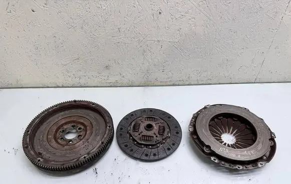Volkswagen Golf VI Clutch set kit 03L141032A