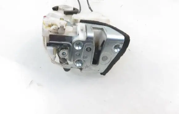 Fiat Sedici Rear door lock