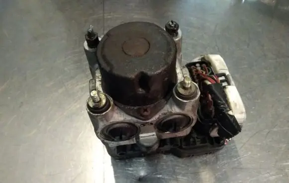 Toyota RAV 4 (XA20) ABS Pump 4451042080 8954142050 1338000020