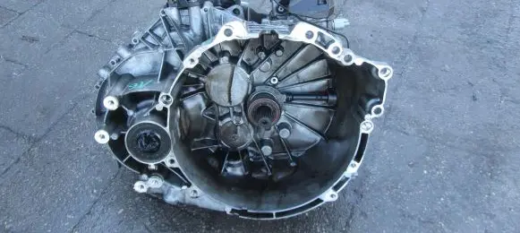 Volvo XC60 Manual 5 speed gearbox 1285243