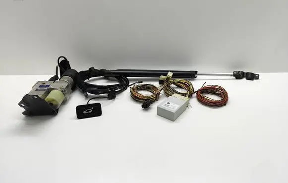BMW 5 E60 E61 Tailgate hydraulic set 7111867 023255 7188110