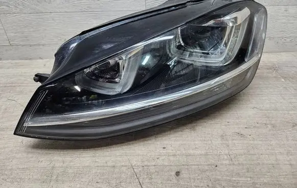 Volkswagen Golf VII Headlight/headlamp 5G1941033