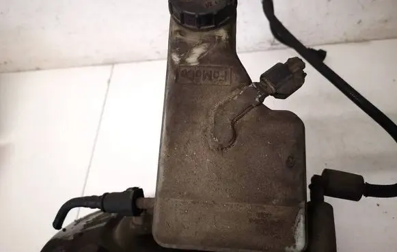 Ford Focus Brake fluid reservoir bv612c246a bv61-2c246-a