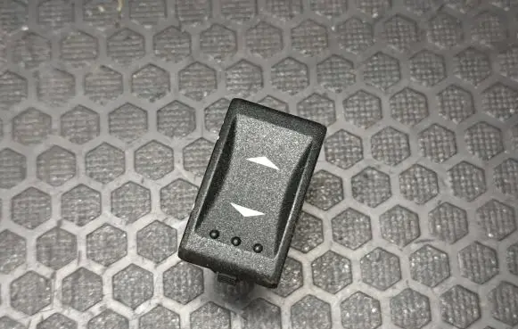 Ford Mondeo Mk III Electric window control switch 1S7T14529AB