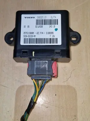 Volvo V70 Hand brake control module 31334228
