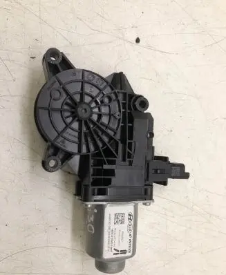 Hyundai i30 Rear door window regulator motor 893450G4010
