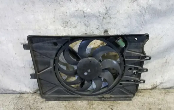 Fiat 500L Electric radiator cooling fan