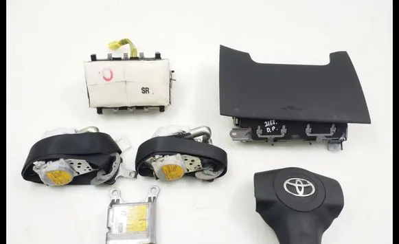 Toyota RAV 4 (XA30) Airbag set with panel 