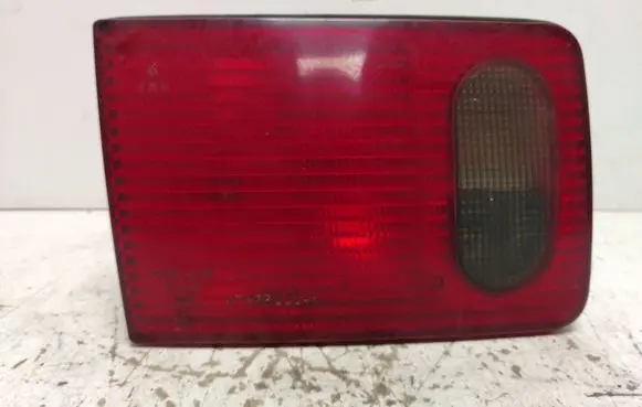 Tailgate rear/tail lights