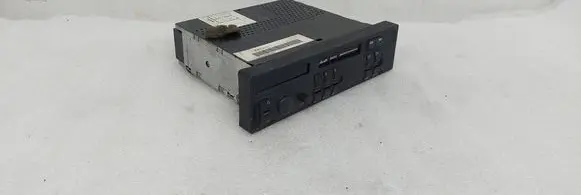 Audi A4 S4 B5 8D Radio/CD/DVD/GPS head unit 4D0035152 7644845380