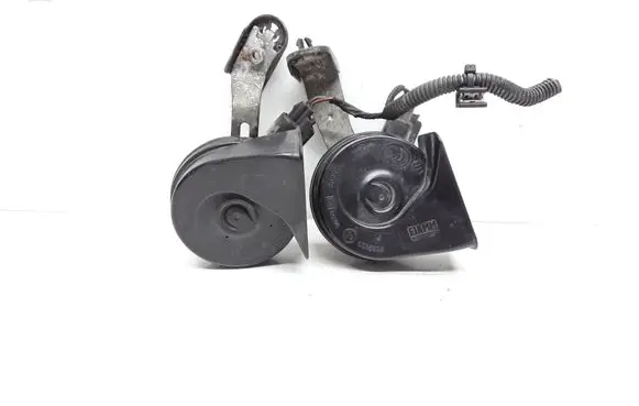 Volvo V60 Horn signal 30796897 30796896