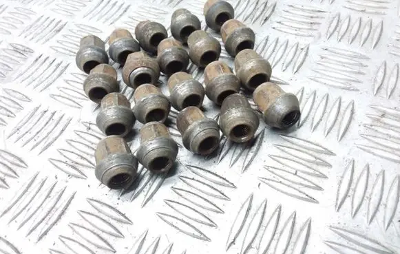 Mazda 5 Nuts/bolts 