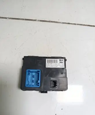 Citroen C3 Picasso Other control units/modules 9832228080