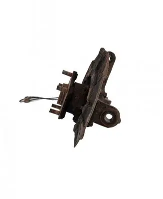 Suzuki Grand Vitara II Front wheel hub