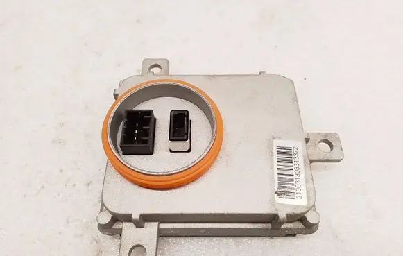 Audi Q5 SQ5 Headlight ballast module Xenon 8K0941597B 4UM154367