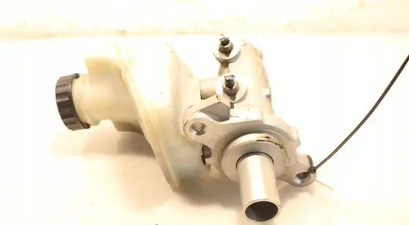 Maserati Ghibli Master brake cylinder