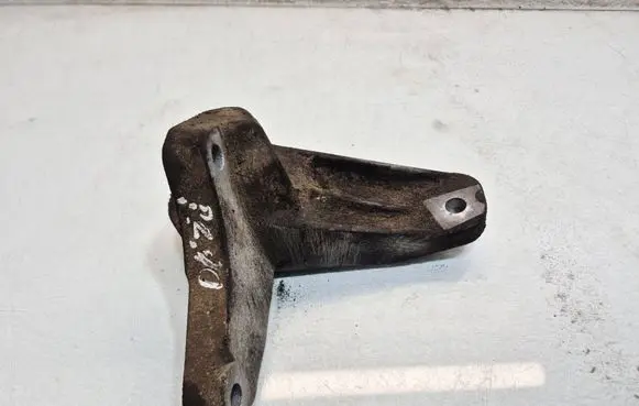 Ford Mondeo MK IV Gearbox mounting bracket 6G916P093