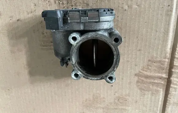 Mercedes-Benz E W212 Throttle valve A6420900270 0281002894