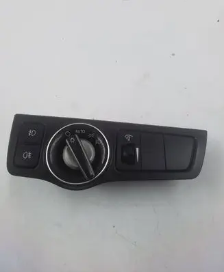 Hyundai i40 Light switch 933003Z050 2011331 39R1031000