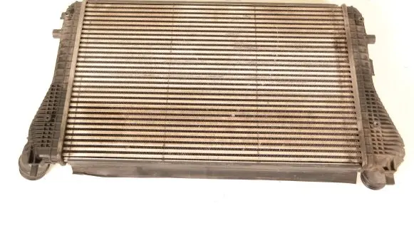 Volkswagen PASSAT B7 Intercooler radiator 3C0145805AK