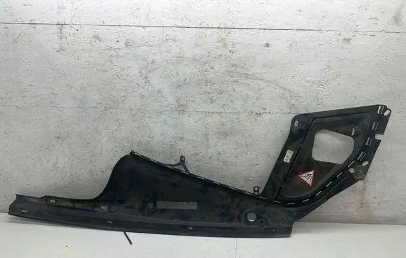 BMW 5 F10 F11 Engine bonnet/hood lock trim molding 7019804 74850610 74850010
