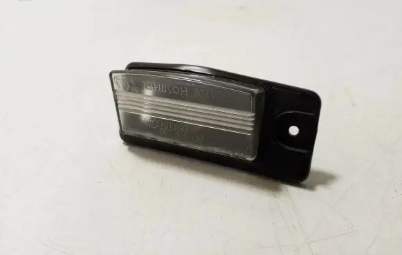 Nissan X-Trail T32 Number plate light A073927