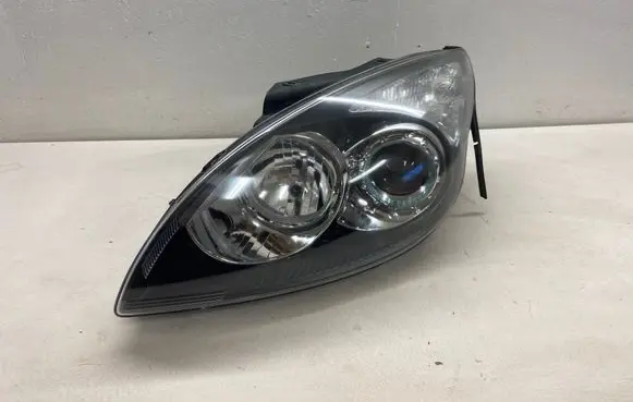 Hyundai i30 Headlight/headlamp 921012R000 1EL01014601 110531184041