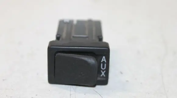 Toyota Urban Cruiser (XP110) AUX in-socket connector 8619052050
