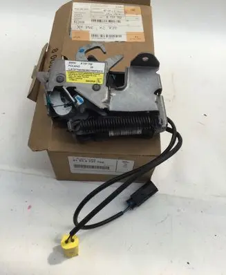 BMW X1 F48 F49 Engine bonnet/hood lock/catch 8737702