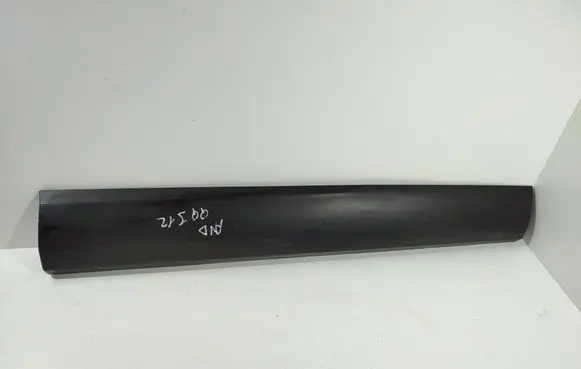 Nissan Qashqai J12 Front door trim (molding) 808706UAOA