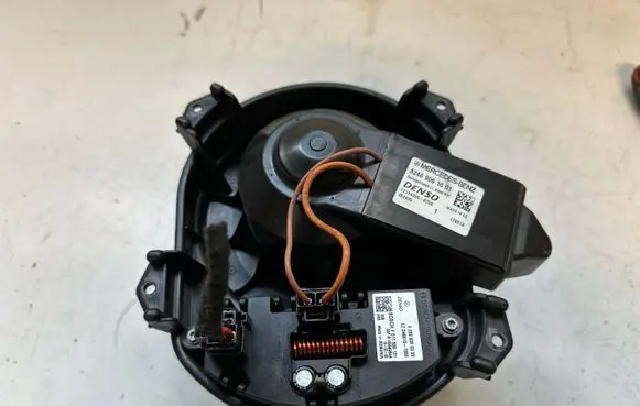 Heater fan/blower