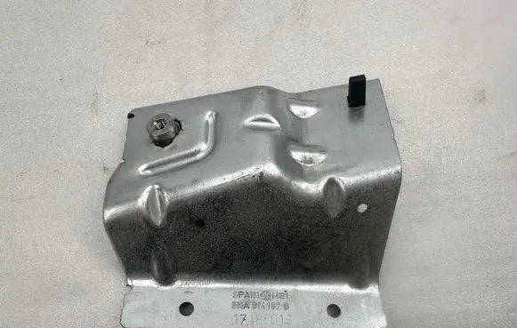 Volkswagen Tiguan Holder (bracket) 5NA814197B 5NA814197