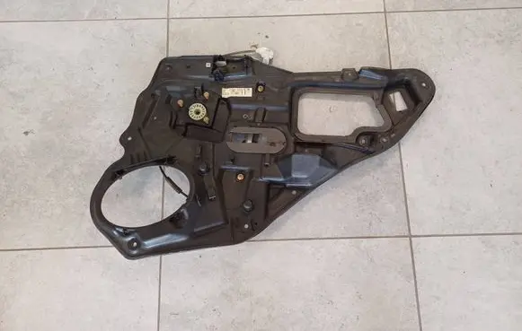 Mazda 6 Rear door window regulator with motor GJ6A97XG