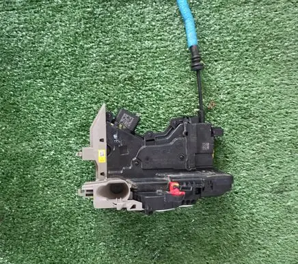 Front door lock