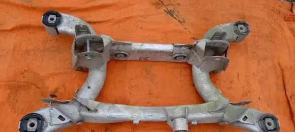 BMW 5 E39 Rear subframe 