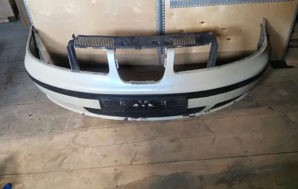 Seat Alhambra (Mk1) Front bumper
