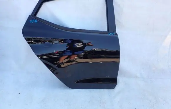Hyundai i10 Rear door