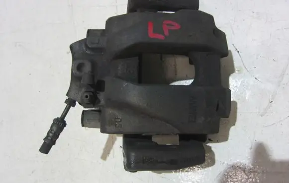 BMW X3 F25 Front brake caliper 6790921