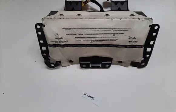 Mitsubishi Colt Passenger airbag