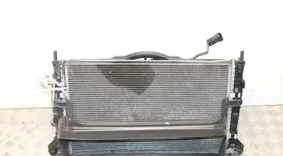 Volvo C30 Radiator set 1137328558 3M5H8C607UH